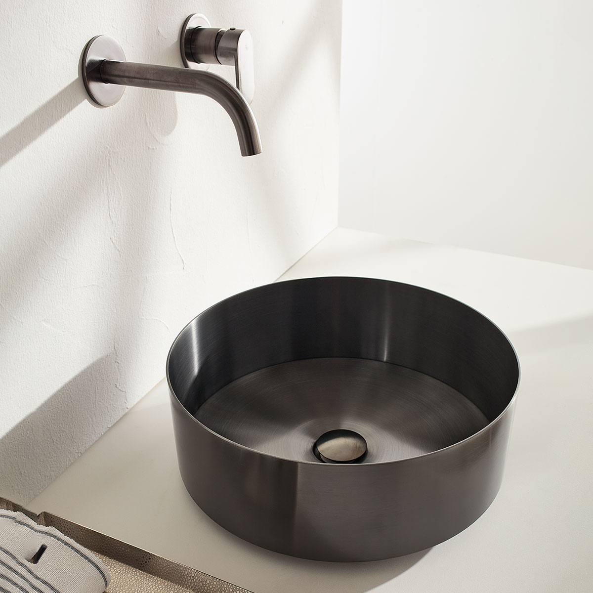 ΝΙΠΤΗΡΑΣ MILO Φ40 VOSS INOX PVD BLACK BRUSHED