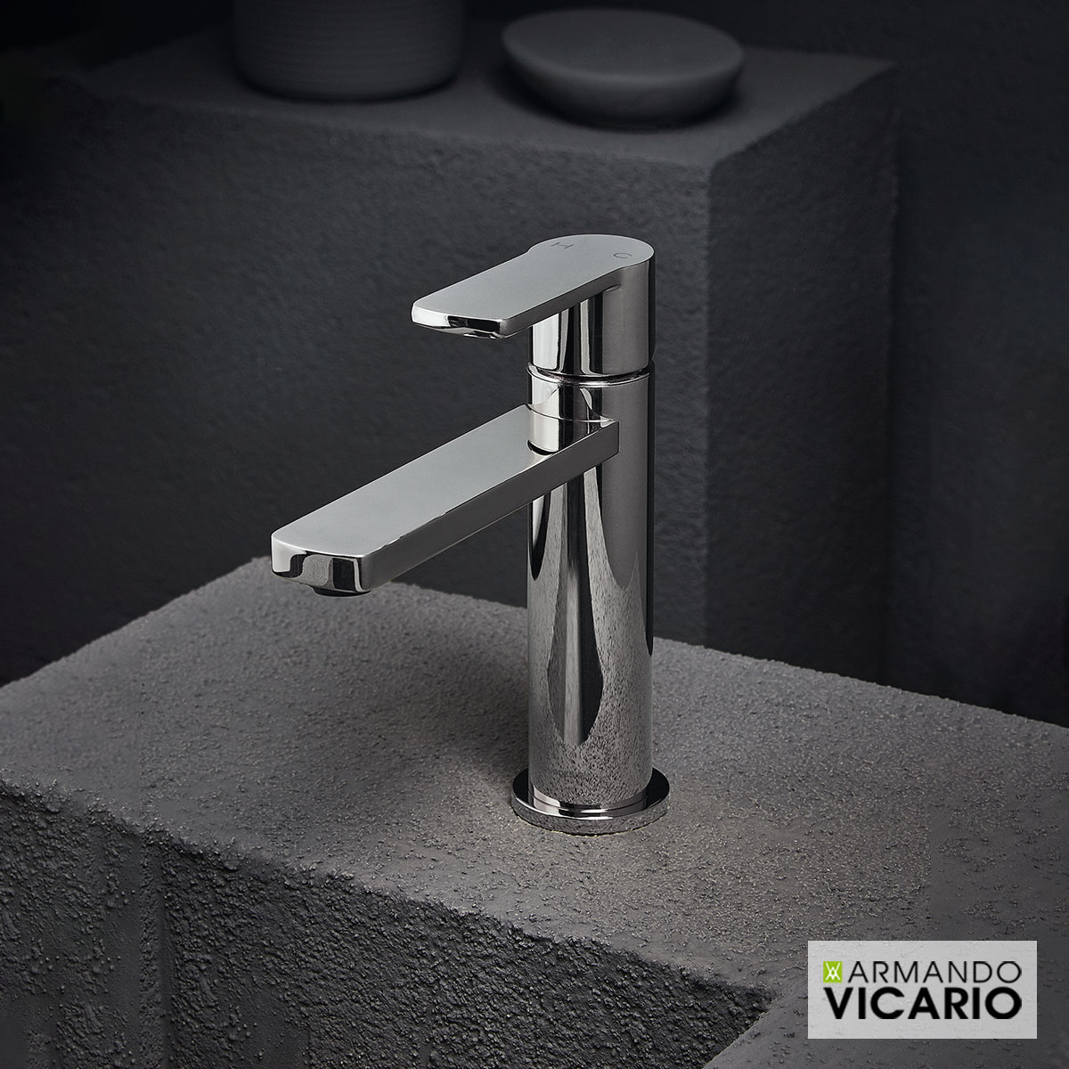 ΜΠΑΤ.ΝΙΠΤ. GLAM VICARIO CHROME