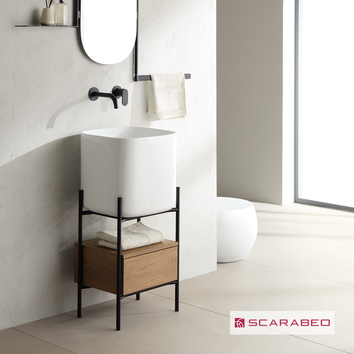 ΕΠΙΠΛΟ ΜΠΑΝ.LAILA 2701-NROP ΜΕ ΣΥΡΤΑΡΙ 2705-89 SCARABEO