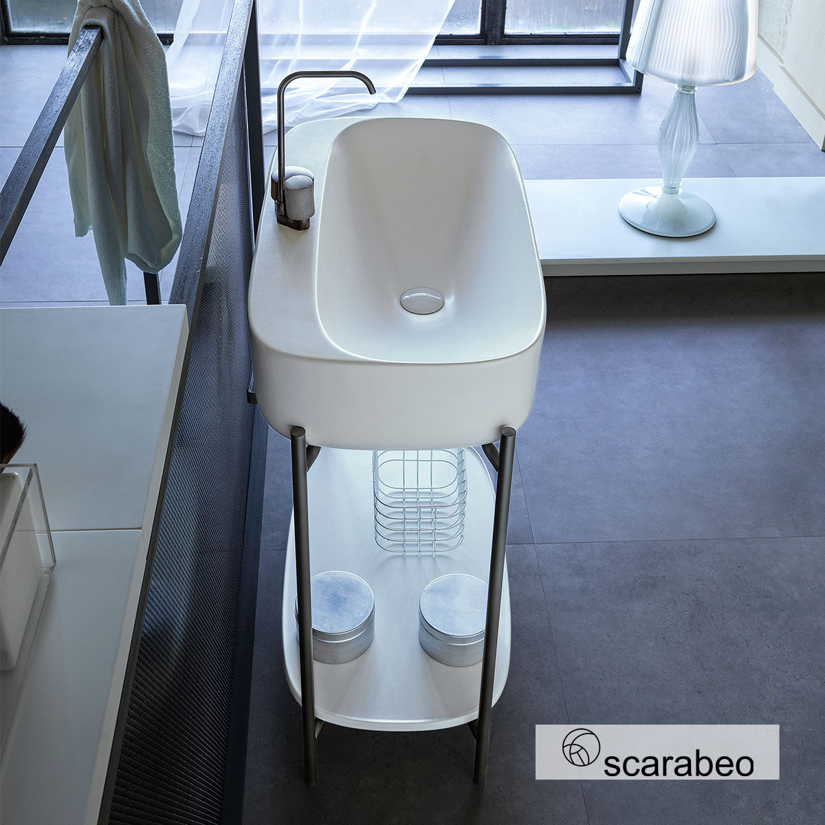 ΕΠΙΠΛΟ ΜΠΑΝ.LAILA 2703-NROP ΜΕ ΡΑΦΙ 2710-300 SCARABEO